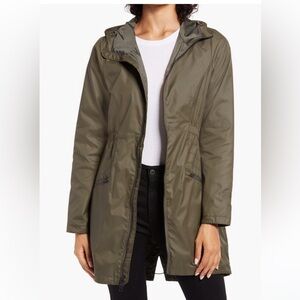 The North Face Rissy Hooded Water Repellent Raincoat